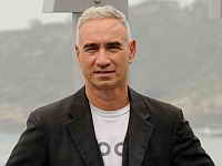 фото Эммерих и Джефф Голдблум на съёмках «Дня независимости» фото Эммерих и Джефф Голдблум на съёмках «Дня независимости»