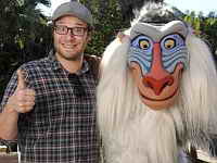 фото Сет в Диснейленде фото Сет в Диснейленде